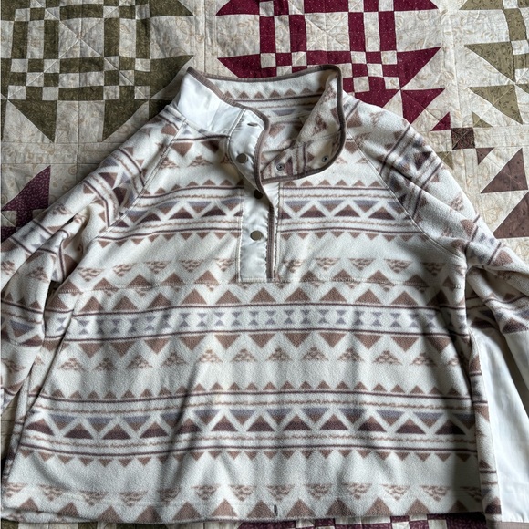 Geometric Patterned Pullover - Picture 1 of 3